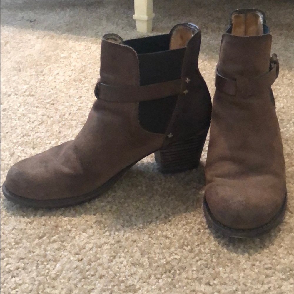 Rag and Bone brown suede booties